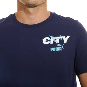 /7/7/774382-05_camiseta-puma-manchester-city-ftbl-icons-color-azul_3_detalle-cuello-y-escudo.jpg