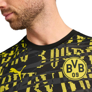 /7/7/779114-02_camiseta-puma-dortmund-pre-match-color-negro_3_detalle-cuello-y-pecho.jpg