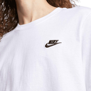 /A/R/AR4997-101_camiseta-nike-sportswear-club-color-blanco_3_detalle-cuello-y-pecho.jpg