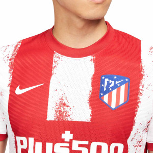 /C/V/CV7840-612_camiseta-nike-atletico-2021-2022-dri-fit-adv-match-color-rojo-y-blanco_3_detalle-cuello-y-pecho-con-escudo.jpg