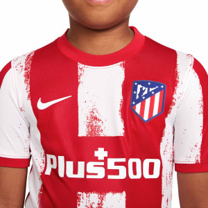 /C/V/CV8214-612_camiseta-nike-atletico-2021-2022-nino-dri-fit-stadium-color-rojo-y-blanco_3_detalle-cuello-y-pecho-con-escudo.jpg