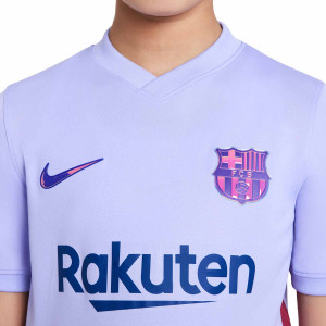/C/V/CV8221-581_camiseta-nike-2a-barcelona-2021-2022-nino-dri-fit-stadium-color-lila_3_detalle-cuello-y-pecho-con-escudo.jpg
