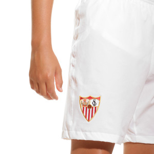 /C/W/CW3861-101SEV_pantalon-corto-nike-sevilla-nino-2021-2022-color-blanco_3_detalle-escudo.jpg