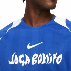 /C/Z/CZ0993-480_imagen-de-la-camiseta-de-futbol-manga-corta-entrenamiento-nike-fc-2021-azul_3_detalle-cuello.jpg