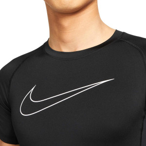 canción persuadir Cercanamente Camiseta interior compresiva Nike Pro Dri-Fit negra | futbolmania