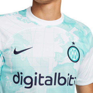 /D/J/DJ7680-102_camiseta-nike-2a-inter-2022-2023-dri-fit-stadium-color-blanco_3_detalle-cuello-y-pecho-con-escudo.jpg