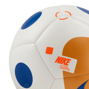 /D/M/DM4153-133-PRO_balon-futsal-nike-futsal-maestro-talla-62-cm-color-blanco_3_detalle-logotipo.jpg