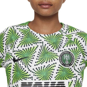 /D/M/DM9624-398_camiseta-nike-nigeria-nino-dri-fit-pre-match-color-verde_3_detalle-cuello-y-pecho.jpg