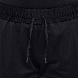 /D/N/DN2957-010_pantalon-corto-nike-chelsea-nino-entrenamiento-dri-fit-strike-ucl-color-negro_3_detalle-cintura.jpg