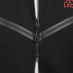 /D/N/DN3085-010_chaqueta-entretiempo-nike-liverpool-sportswear-tech-fleece-hoodie-color-negro_3_detalle-cierre-cuello-y-pecho.jpg