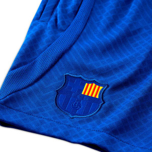 /D/R/DR5065-455_pantalon-corto-nike-barcelona-entrenamiento-nino-dri-fit-strike-color-azul_3_detalle-logotipo.jpg