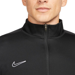 /D/V/DV9753-010_chandal-nike-dri-fit-academy-color-negro_3_detalle-cuello-y-pecho.jpg