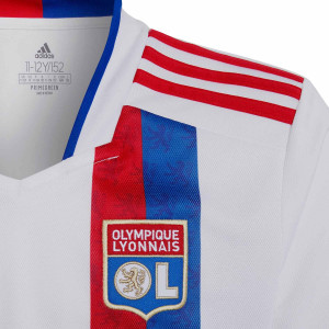 /E/Y/EY1196_camiseta-adidas-nino-olympique-lyon-2021-2022-color-blanco_3_detalle-cuello-y-pecho-con-escudo.jpg