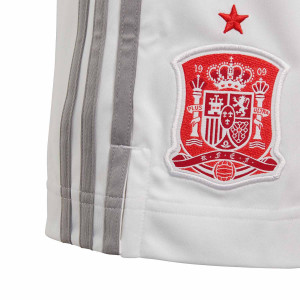 /F/I/FI6241_pantalon-corto-adidas-2a-espana-nino-2020-2021-color-blanco_3_detalle-escudo.jpg