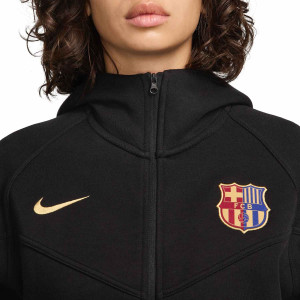/F/N/FN8443-011_sudadera-con-capucha-nike-barcelona-mujer-tech-fleece-color-negro_3_detalle-cuello-y-pecho.jpg