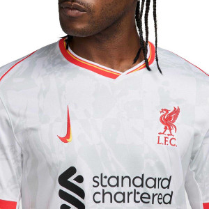 /F/Q/FQ2030-101-04VRGL.A_camiseta-nike-3a-liverpool-virgil-24-25-df-stadium-pl-color-blanco_3_detalle-cuello-y-pecho-con-escudo.jpg