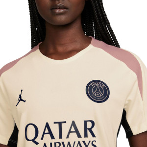 /F/Q/FQ2486-111_camiseta-nike-psg-mujer-strike-dri-fit-color-blanco_3_detalle-cuello-y-pecho.jpg