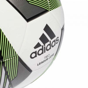 /F/S/FS0371-4_imagen-del-balon-de-futbol-junior-adidas-TIRO-LGE-J290-2021-blanco_3_detalle.jpg