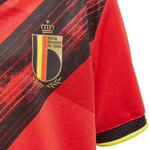 /F/S/FS3820_uniforme-adidas-belgica-nino-pequeno-2020-2021-color-rojo_3_detalle-cuello-y-pecho-con-escudo.jpg