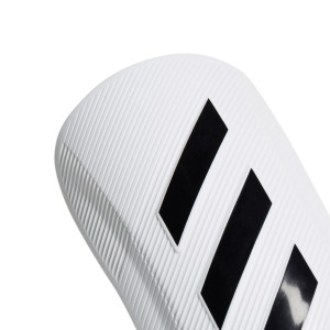 /G/J/GJ7757_espinilleras-adidas-tiro-club-color-blanco_3_detalle-logotipo.jpg