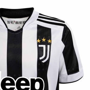 /G/R/GR0604_camiseta-adidas-juventus-nino-2021-2022-color-blanco-y-negro_3_detalle-escudo-pecho.jpg