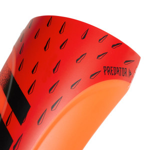 /G/R/GR1520_espinilleras-adidas-predator-training-color-rojo_3_detalle-perfil.jpg
