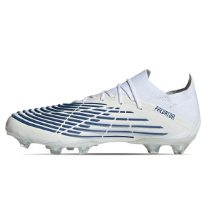 /G/W/GW3656_botas-de-futbol-hierba-artificial-adidas-predator-edge-1-low-ag-color-blanco_3_interior-pie-derecho.jpg