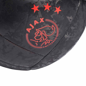 /H/A/HA3082-5_pelota-futbol-adidas-ajax-club-talla-5-color-negro_3_detalle-escudo.jpg
