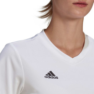 /H/C/HC5074_camiseta-adidas-entrada-22-mujer-color-blanco_3_detalle-cuello-y-pecho.jpg