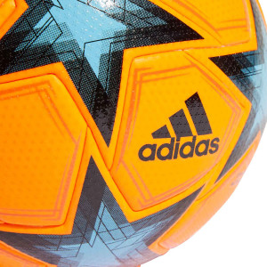 /H/E/HE3773-5_pelota-futbol-adidas-champions-2022-2023-pro-winter-talla-5-color-naranja_3_detalle-logotipo.jpg