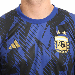 /H/G/HG7233_camiseta-adidas-argentina-pre-match-color-azul_3_cuello-y-pecho.jpg