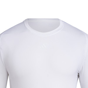 /H/P/HP0640_camiseta-manga-larga-adidas-techfit-aeroready-color-blanco_3_detalle-cuello-y-pecho.jpg