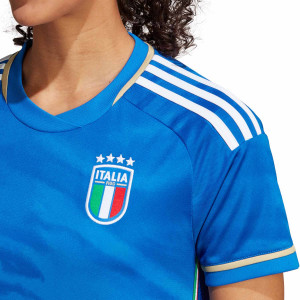 /H/T/HT1613_camiseta-adidas-italia-mujer-2023-color-azul_3_detalle-cuello-y-pecho.jpg