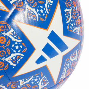 /H/U/HU1578-3_balon-futbol-adidas-ucl-training-estambul-talla-3-color-azul_3_detalle-logotipo.jpg