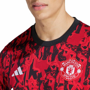 /I/A/IA7242_camiseta-adidas-united-pre-match-color-rojo_3_detalle-cuello-y-pecho.jpg