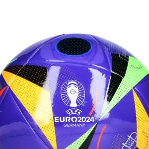 /I/N/IN9379-5_pelota-futbol-adidas-euro24-pro-beach-talla-5-color-purpura_3_detalle-logotipo.jpg