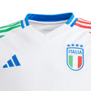 /I/Q/IQ0488_camiseta-adidas-2a-italia-nino-2024-color-blanco_3_detalle-cuello-y-pecho-con-escudo.jpg