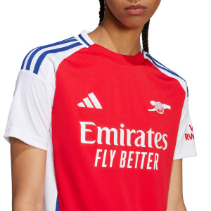/I/S/IS8147-08ODGRD.A_camiseta-adidas-arsenal-mujer-odegaard-24-25-pl-color-rojo_3_detalle-cuello-y-pecho-con-escudo.jpg