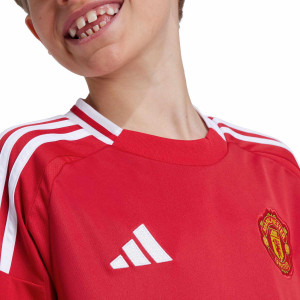 /I/T/IT1972-10RSHFD.I_camiseta-adidas-manchester-united-nino-rashford-24-25-pl-color-rojo_3_detalle-cuello-y-pecho-con-escudo.jpg