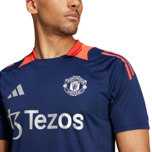 /I/T/IT2010_camiseta-adidas-manchester-united-entrenamiento-color-azul_3_detalle-cuello-y-pecho.jpg