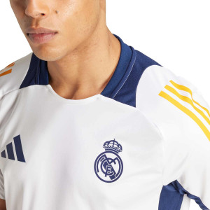 /I/T/IT5126_camiseta-adidas-real-madrid-entrenamiento-color-blanco_3_detalle-cuello-y-pecho.jpg