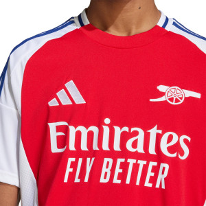 /I/T/IT6141-07SAKA.A_camiseta-adidas-arsenal-saka-24-25-pl-color-rojo_3_detalle-cuello-y-pecho-con-escudo.jpg