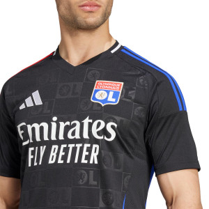 /I/T/IT6512_camiseta-adidas-2a-olympique-lyon-2024-2025-color-negro_3_detalle-cuello-y-pecho-con-escudo.jpg