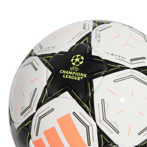 /I/X/IX4057-FUTS_balon-futsal-adidas-champions-league-2024-2025-pro-sala-futs-color-blanco_3_detalle-logotipo.jpg