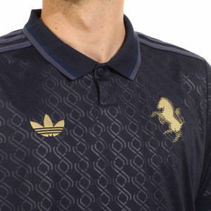 /I/Y/IY5244_camiseta-adidas-3a-juventus-2024-2025-color-azul_3_detalle-cuello-y-escudo.jpg