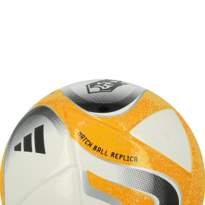 /J/E/JE3193_balon-mini-adidas-kings-league-mini-color-blanco-y-amarillo_3_detalle-logotipo.jpg