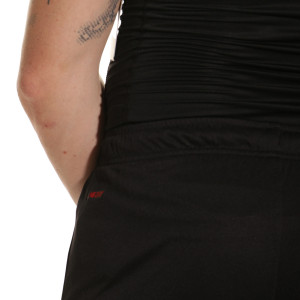 /M/S/MS131010-BK_pantalon-corto-new-balance-athletic-club-entrenamiento-color-negro_3_detalle-cintura.jpg