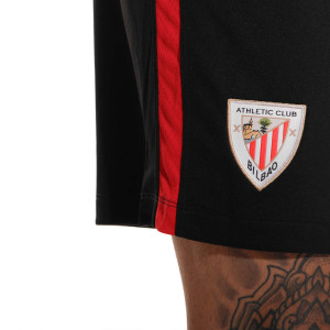 /M/S/MS230110-HME_pantalon-corto-new-balance-athletic-club-2022-2023-color-negro_3_detalle-escudo.jpg