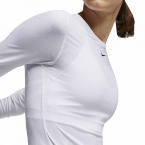 /a/o/ao9949-100_imagen-de-la-camiseta-manga-larga-entrenamiento-mujer-nike-pro-2020-blanco_3_detalle-cuello.jpg