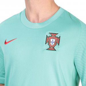 /c/d/cd2178-305_imagen-de-la-camiseta-de-entrenamiento-portugal-nike--stadium-2020-202-turquesa_3_detalle-cuello.jpg